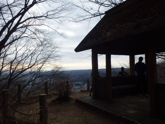 雷電山、榎峠、高水山、岩岳石山、惣岳山ハイキングっぽいトレラン