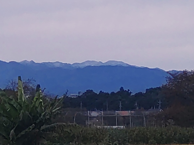 10/25 初冠雪？