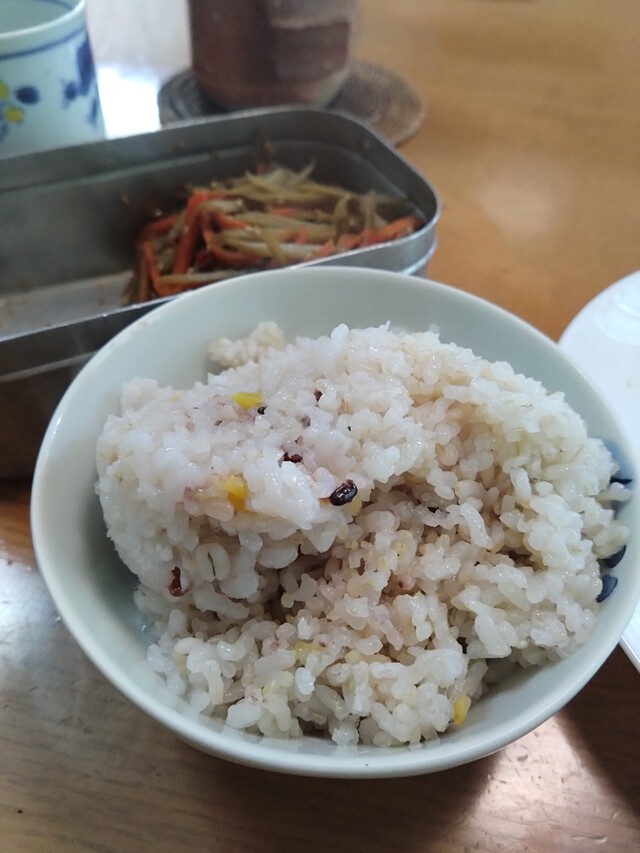 2/20 土が潤い起る「72候」