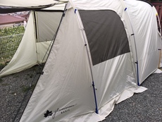 週末キャンプ用テント試張り