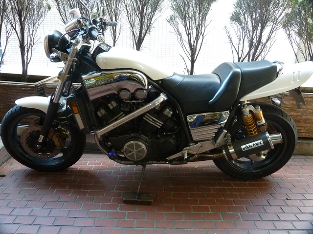 Ｖ－ＭＡＸ　12万3千キロ　車検整備
