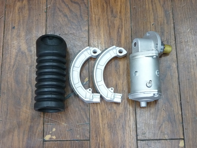 ベスパ　PX２００　セルモーター　交換