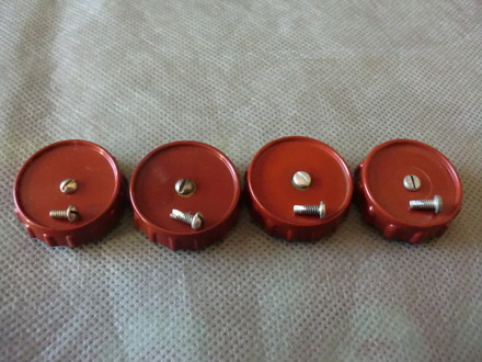 Coleman　バルブホイールのスクリュー
