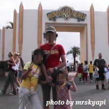家族ｄｅ海外　ゴールドコースト２００２　（４日目）　テーマパーク大好き　
