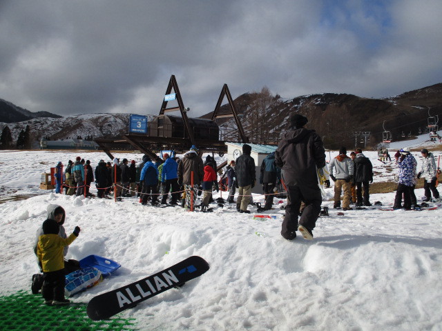 今シーズン初滑り　ハチ高原スキー場
