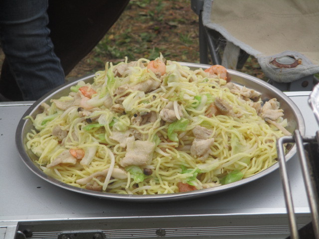 竜天キャンプ場4組で食べて飲んで...②