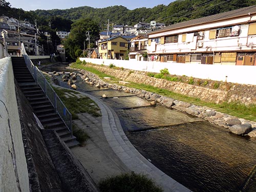 君影ロックガーデン＞烏原水源地＞湊川