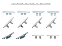 アクシデントに備えて、曳航されたり、したり