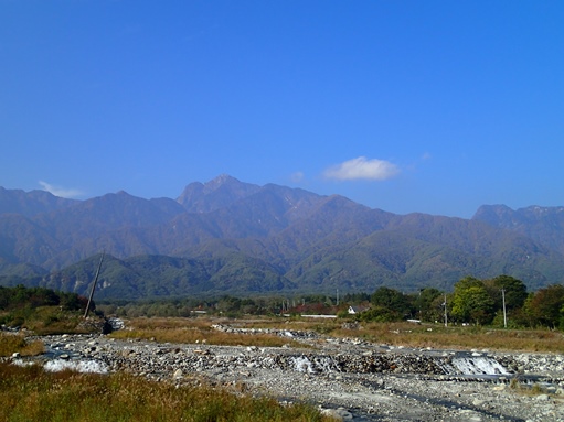 紅葉まっさかりの日向山