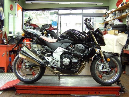 ＫＡＷＡＳＡＫＩ　Ｚ１０００　新車