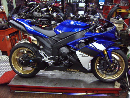 ヤマハ　‘０８　ＹＺＦ－Ｒ１　ＥＴＣ取付