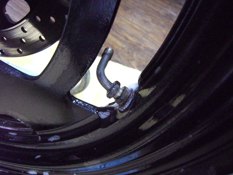 Ｖ－ＭＡＸ　ホイール　バルブ　エア漏れ