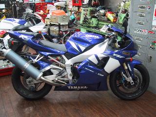 ＹＡＭＡＨＡ　ヤマハ　ＹＺＦ－Ｒ１