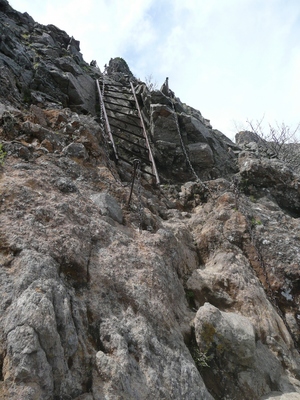 秘湯・本沢温泉より八ヶ岳へ（１日目）