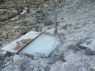 秘湯・本沢温泉より八ヶ岳へ（１日目）