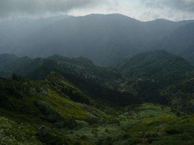 志賀高原の名峰・岩菅山～