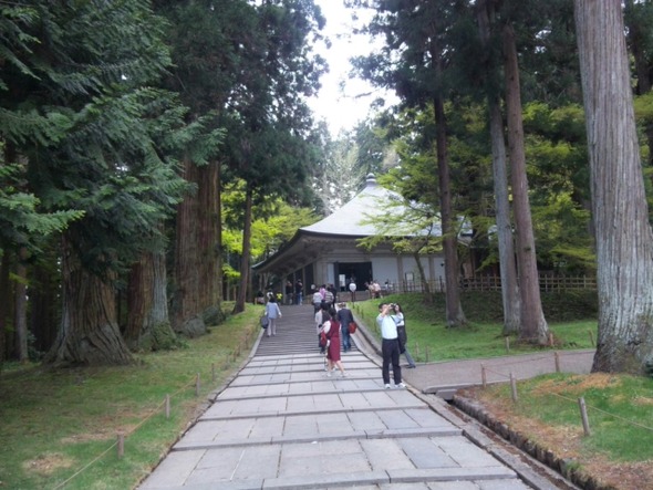 中尊寺金色堂