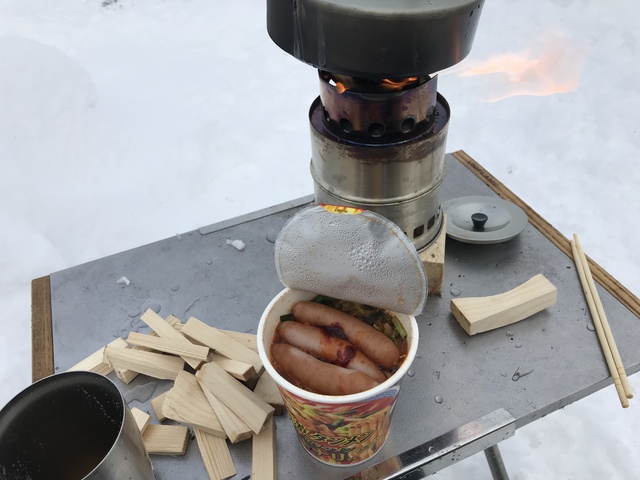今年初の雪中キャンプ！エルム高原家族旅行村11月25日～26日