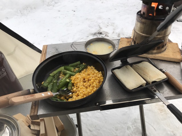 １人でできるもんっ②、女子雪中ソロキャンプ　12月2日～4日