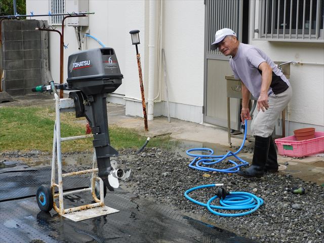 極楽のあまり風:中古小型ボート、船外機6馬力付き、お売りいたします(^^♪