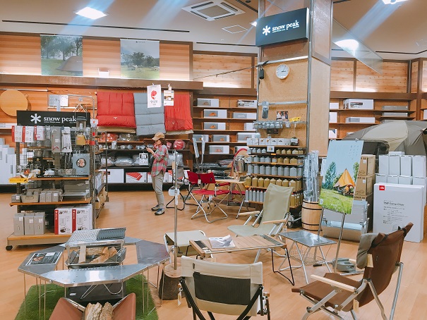 まずは現地調査だ！初めてのアウトドアショップ