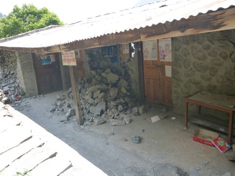 ヒマラヤ大地震　ブリディム村調査