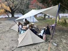 秋葉神社前キャンプ