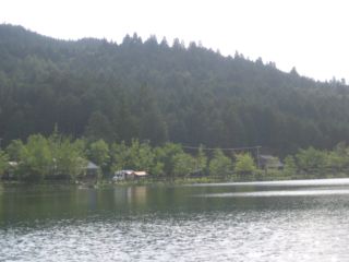 遅くなりました、椛の湖です
