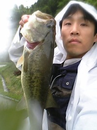 ＠デッカイの、・・・釣れていました！（笑）＠