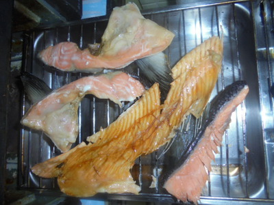 鮭アラ１パック200円(昼弁当：シャケ弁・アラ汁)