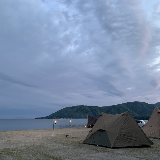 滋賀県の白浜荘オートキャンプ場でびわ湖満喫ソロキャンプ
