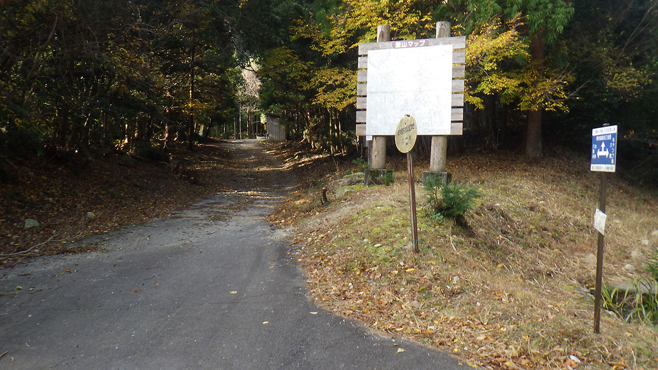 鈴鹿山脈・三池岳、小さくても存在感アリの山（2018.12.02）