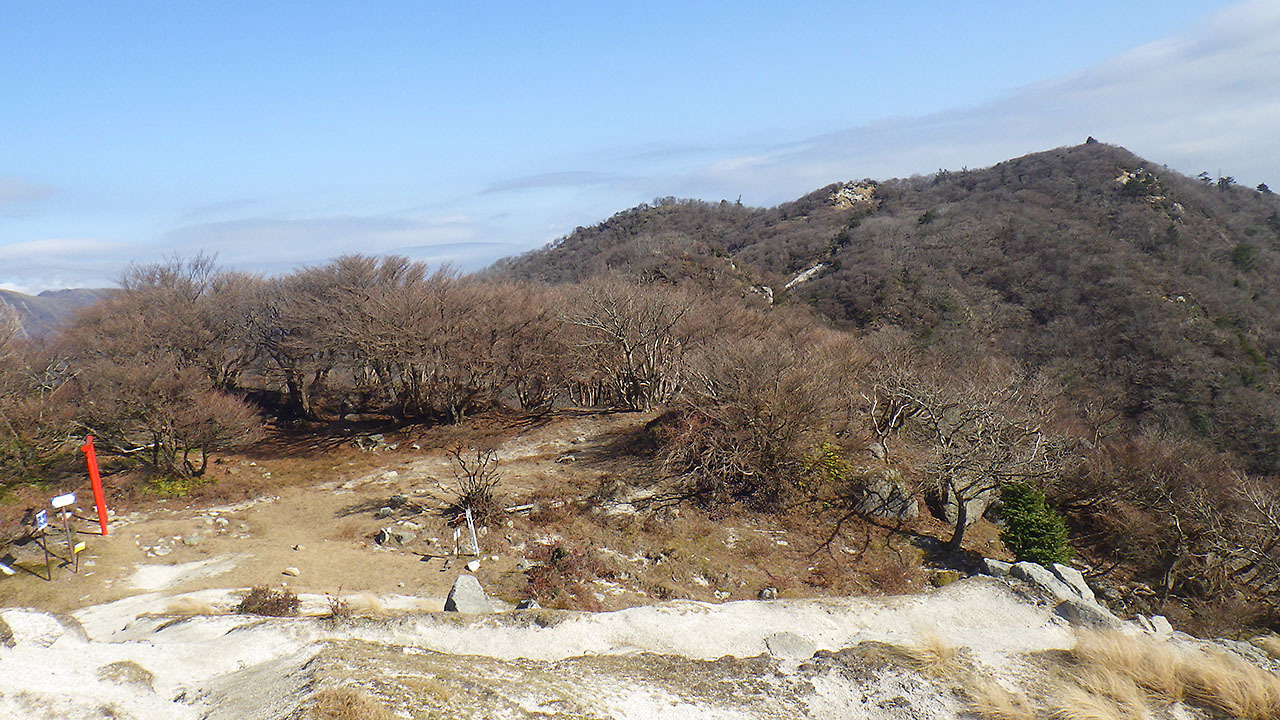 鈴鹿山脈・三池岳、小さくても存在感アリの山（2018.12.02）