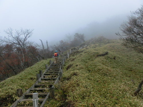 蛭ヶ岳　丹沢最高峰へ