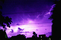 今日も雨＆雷 2006/10/11 23:18:04