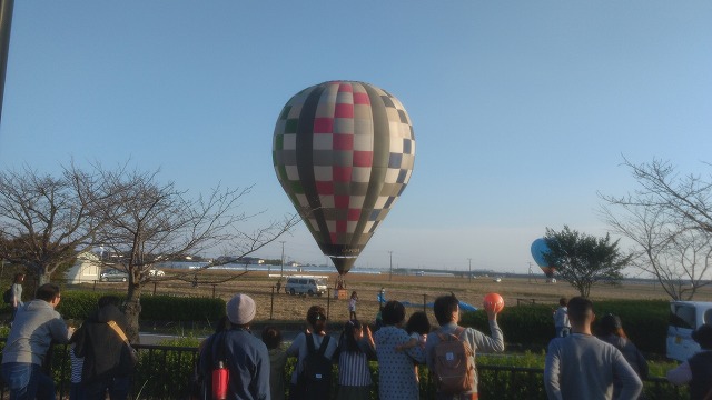 佐賀市立金立教育キャンプ場とバルーンフェスタ