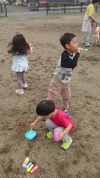 ８月