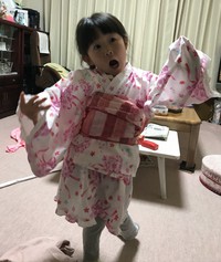 ８月