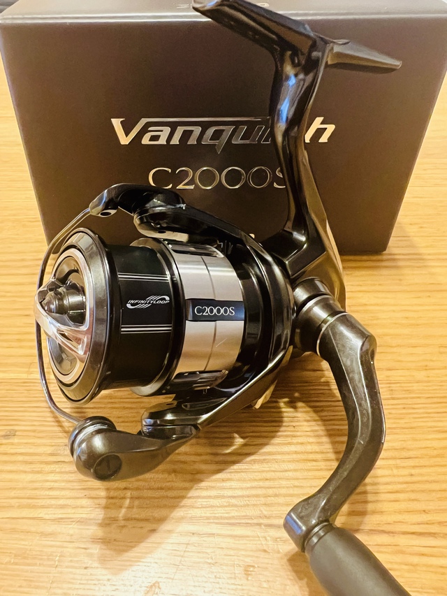 エリアトラウト3年生 Ver.2:SHIMANO 23 ヴァンキッシュ C2000S。