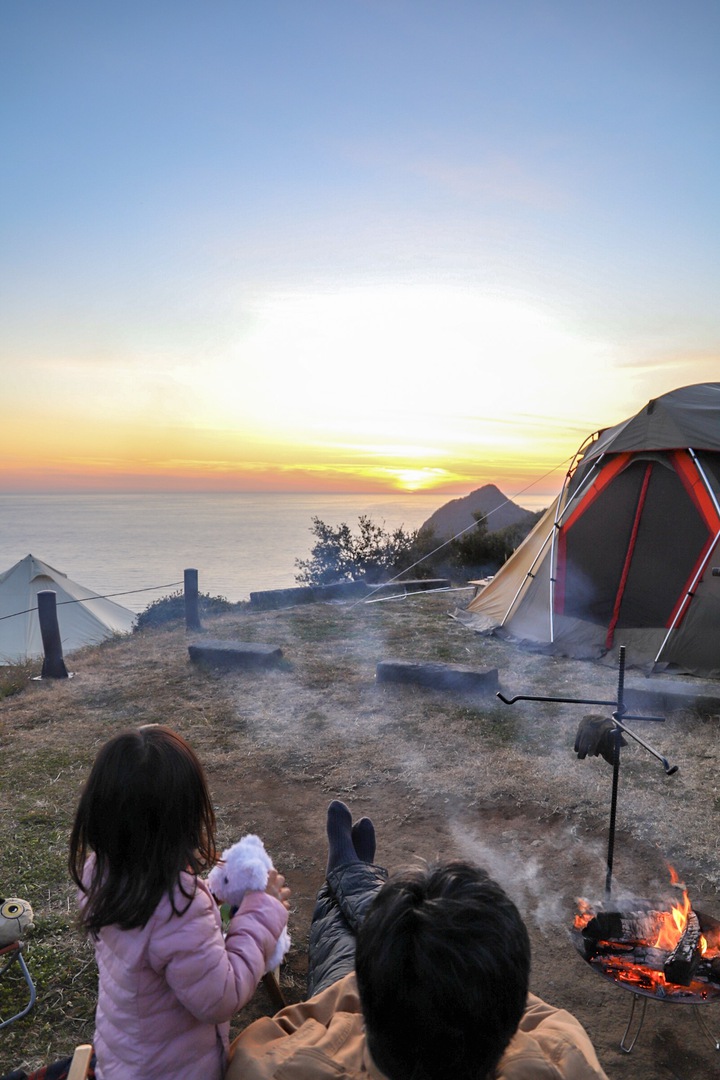 年越しキャンプ＠南伊豆夕日が丘キャンプ場（前編）～夕陽と源泉かけ流し、海の幸を堪能～