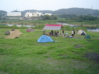 無料の土手キャンプ場？！（１）