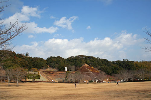 近くの公園で♪