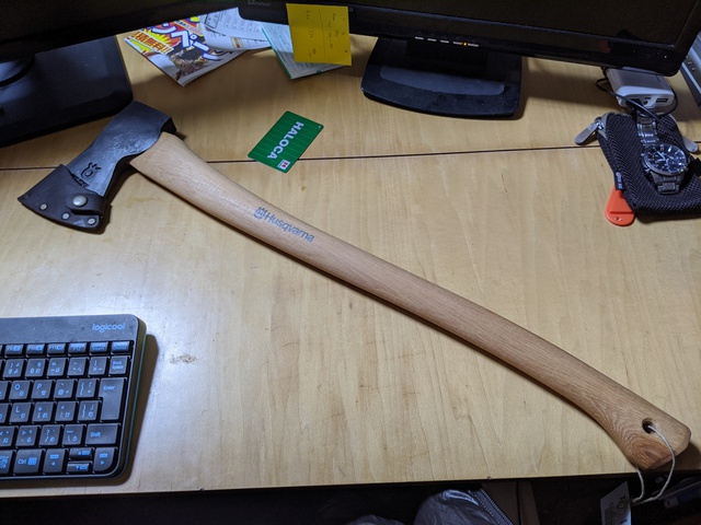 斧を買った