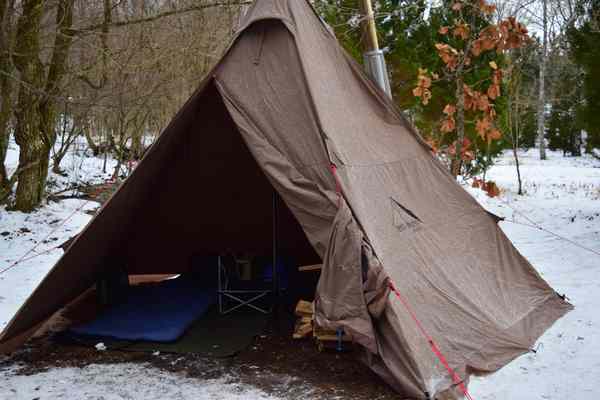人生初の雪中キャンプっぽいキャンプ。