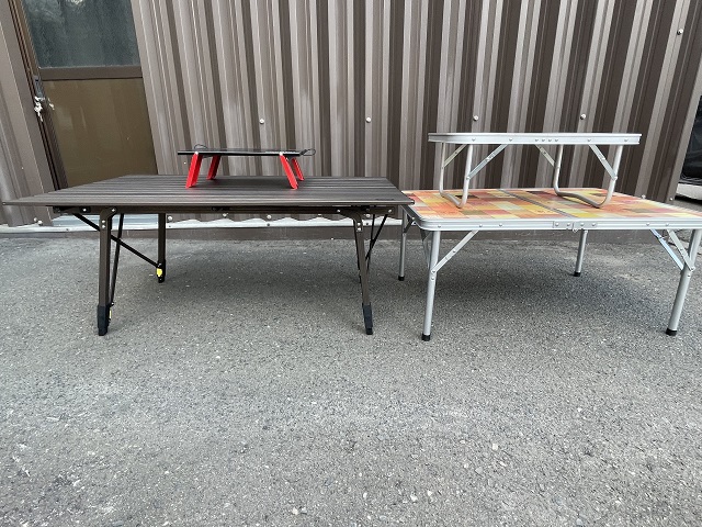 椅子とテーブル
