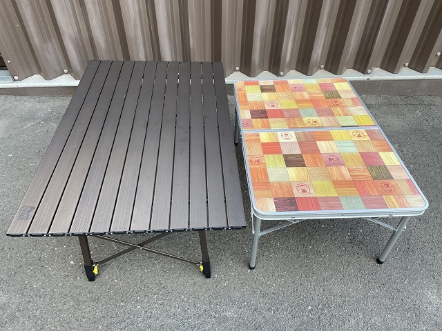 椅子とテーブル