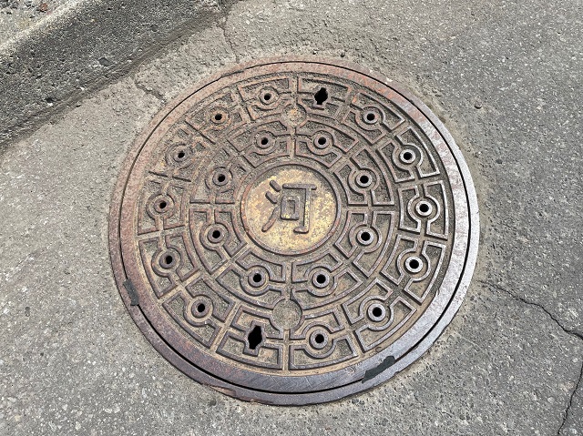 路のカントリーサイン　１
