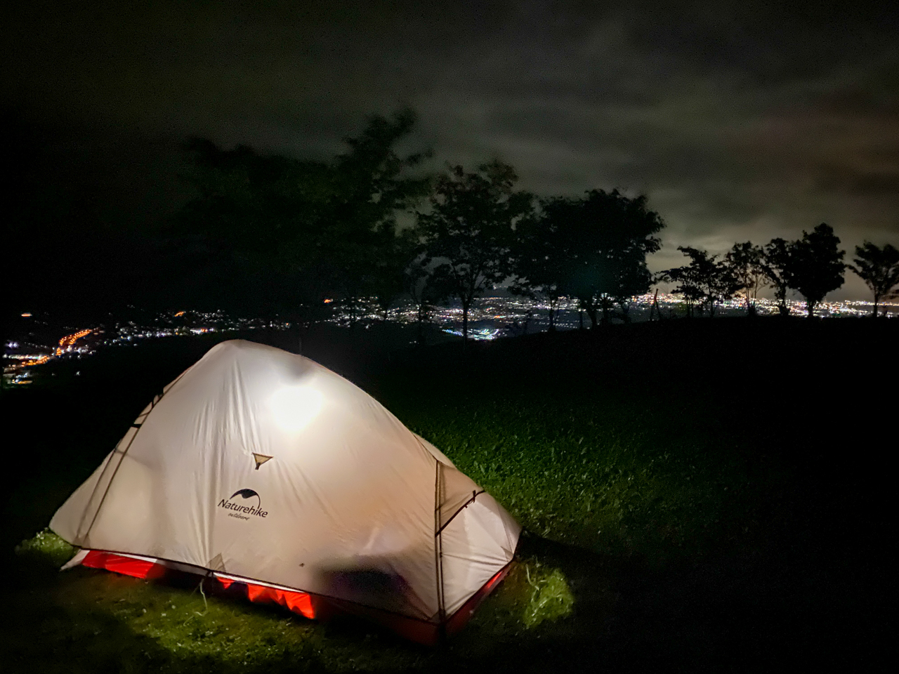北海道の「きじひき高原キャンプ場」で雨のソロキャンプ!!