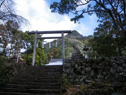 干支の山へ－卯月山