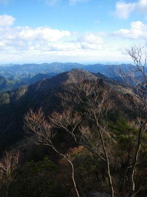 初めての南奥駈・茶臼山～笠捨山